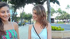 Looks like Nina and Kristen are still totally in love with each other