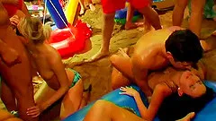 Bouncy dudes bang very horny girls to strong gratification at a summer party in the club