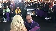 Pornstars at the convention put on a public lesbian show