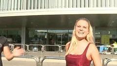 Sweet babe a blonde loves sucking a cock waiting rough penetration