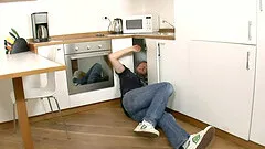 Paying the handyman with hardcore sex while her hubby is away