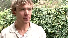 Meeting a blonde hussy in the park and plowing her shaved pussy