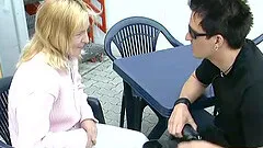 Cute mom picked up for sex in nature