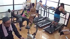 Sporty Japanese porn beauty sucks dicks and gets fucked