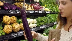 In the grocery story this bold babe flashes her tits