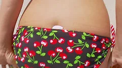 Gorgeous blonde from the beach fucked in her shaved pussy