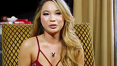 At the end of a long day she comes home, gets naked and gets off