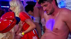 What an amazing interracial orgy scene featuring very sexy bitches