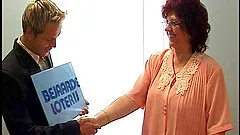 Fat mature housewife put on her kitchen table and fucked