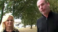 Imagine getting a steamy handjob at the park