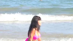 He meets a bikini babe at the beach and fucks her against his car