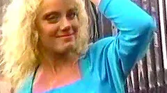 Retro blonde chicks gets fucked in a hot blowjob and bang action
