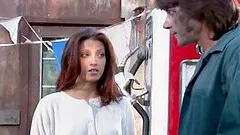 Brunette slut loves to take a big cock outdoors and recieve a facial