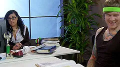 Curvy and slutty is the girl in glasses that wants dick in the ass