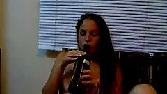 Amateur brunette babe masturbates her pussy in homemade solo