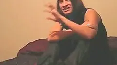 Slim brunette chick gives a blowjob to her BF in homemade clip