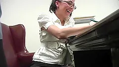 Veronica Jett gets fucked in the office in sexy glasses