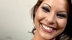 Babe with tattoo in shorts hardcore fucked and takes cumshot