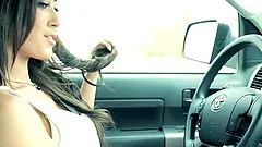 Exquisite Capri Cavalli Masturbates Hard Inside A Car