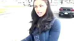 Nice brunette takes her t-shirt off and sucks in a car