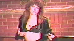 Retro chick in stockings gets nailed on the floor