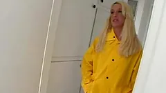 Michelle and Fiona Cheeks use toys to fuck each other's pussies