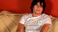 Skater dude gets naked and masturbates