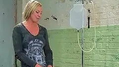 Booty blondie loves rinsing her ass with a drop counter