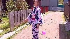 Sexy Japanese chick gets fucked from behind outdoors
