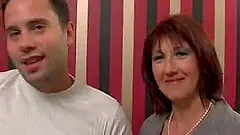 Petite mature honey loves that dudes licking skills