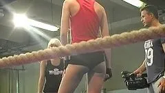 Leyla Peachbloom & Sandra Seashell are in a hot nude fight