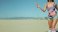 Beach House Bombshell Tierra Lee Behind the Scenes