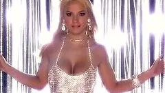 Juicy blond stripper Lindsay Wagner shows what she got