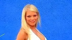 A Look At Tiffany Selby Amzing Beauty And Sensuality