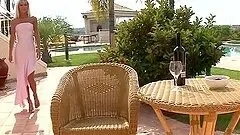 Kinky Blonde Loves Getting Off By Herself On Camera