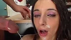 What a sexy babe wouldn't love a massive facial
