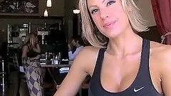 Exhibitionist Blonde Has Some Fun in the Gym