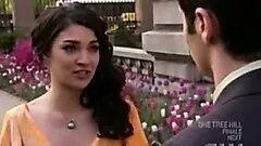 Unbelievably Beautiful Blonde Blake Lively Showing Her Hot Cleavage