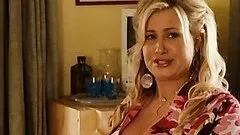 Proto-MILF Jennifer Coolidge Showing Her Cock-Bursting Cleavage