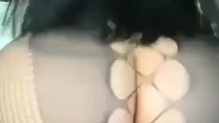 Hot amateur cam girl sticks a toy up her loose ass