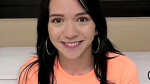 Amateur college girl sucks a fat cock