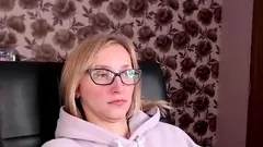 Skinny cute blonde milf webcam booty ass tease