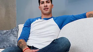 Homemade video of a solo dude playing with his large manhood