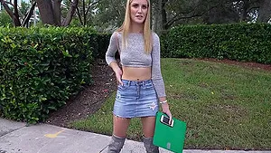 Skinny blondie Mazzy Grace opens her legs to be fucked in the van