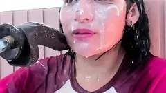 Webcam fun mature brunette with toys cum on cam