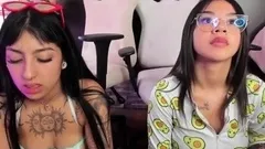 Avril amateur teen naked babe full movies