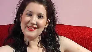 Brunette MILF Lady Tiffanny loves drilling her cunt with a dildo