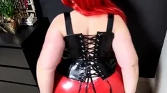 Amateur redhead shaves and masturbates