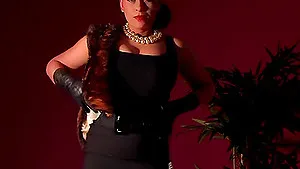 Provocative MILF Danica Collins loves flashing her wet pussy