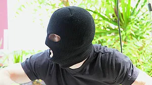 Interracial fucking between a white thief and ebony Diamond Jackson